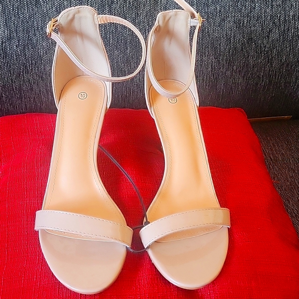 Sexy patent ankle sandal heels